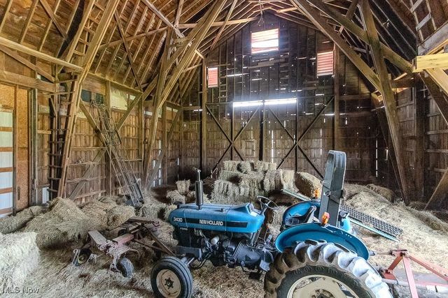 14068 Caves Road, Novelty, OH 44072