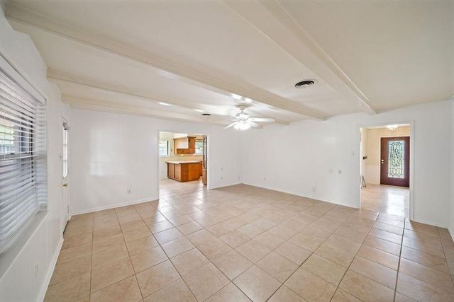 5002 Leafy Hollow Court, Houston, TX 77018