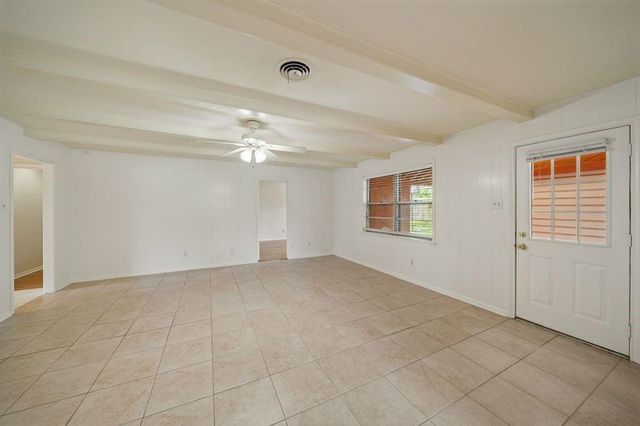 5002 Leafy Hollow Court, Houston, TX 77018