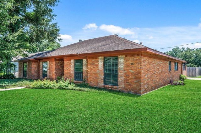 5002 Leafy Hollow Court, Houston, TX 77018
