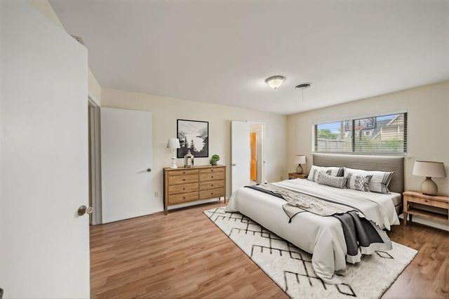 5002 Leafy Hollow Court, Houston, TX 77018