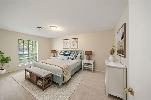 5002 Leafy Hollow Court, Houston, TX 77018