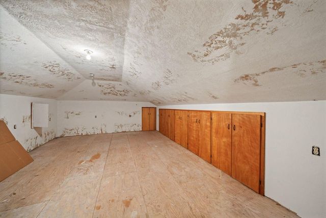 5002 Leafy Hollow Court, Houston, TX 77018