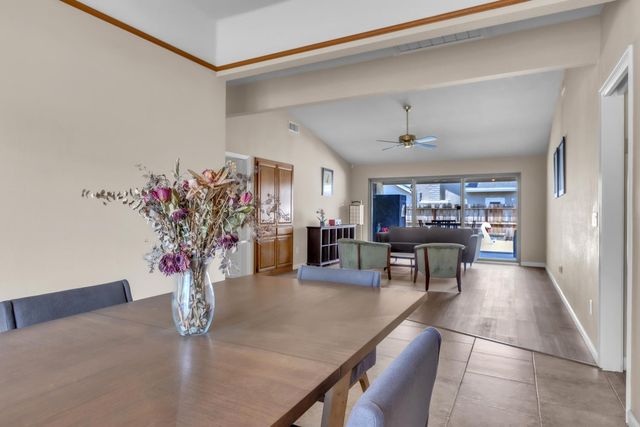 2011 Angelico Cir, Stockton, CA 95207