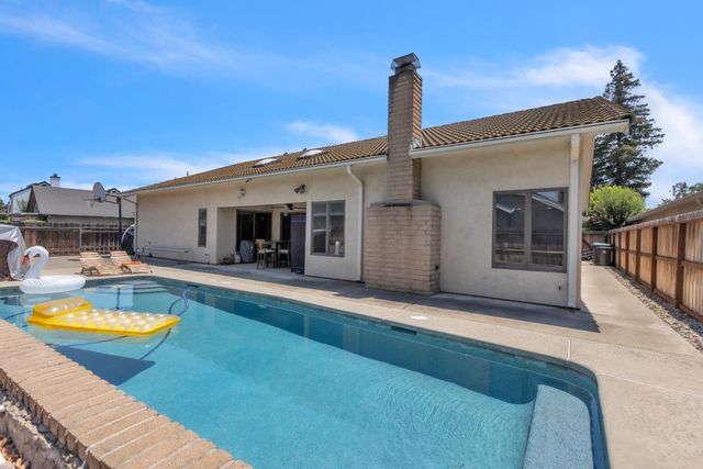 2011 Angelico Cir, Stockton, CA 95207