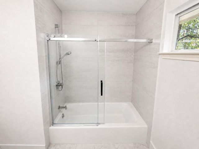 2 Wind Harp Place, The Woodlands, TX 77382