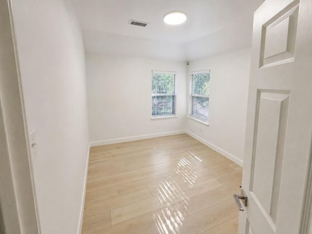 2 Wind Harp Place, The Woodlands, TX 77382