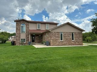 35616 Drake Drive, Sterling Heights, MI 48310