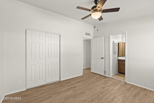 2340 W Placita Algodon, Tucson, AZ 85741