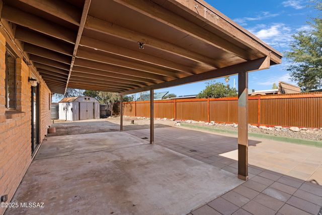 2340 W Placita Algodon, Tucson, AZ 85741