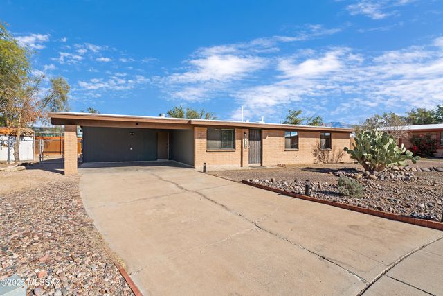 2340 W Placita Algodon, Tucson, AZ 85741