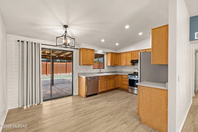 2340 W Placita Algodon, Tucson, AZ 85741