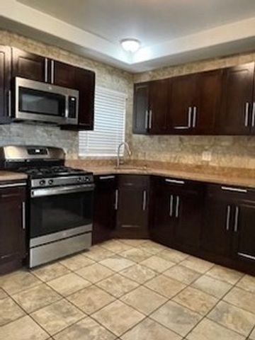 3600 S Wood Street 3R, Chicago, IL 60609