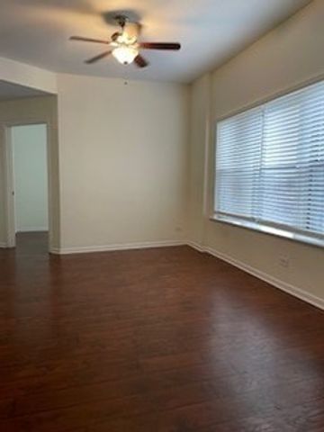 3600 S Wood Street 3R, Chicago, IL 60609