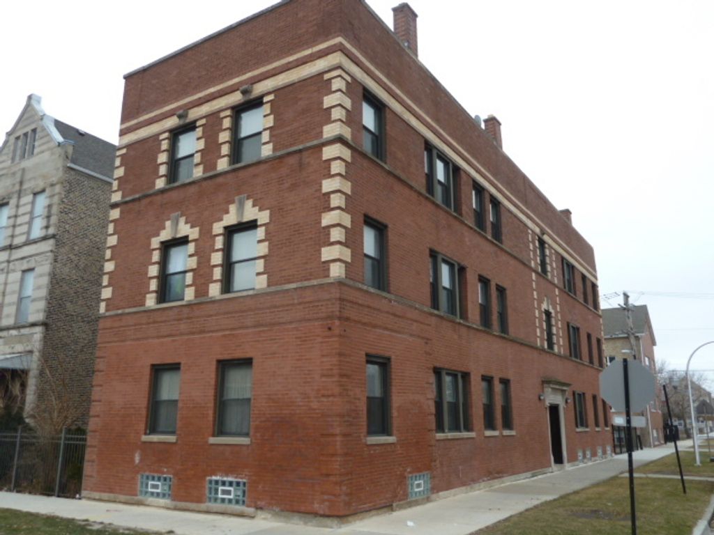 3600 S Wood Street 3R, Chicago, IL 60609