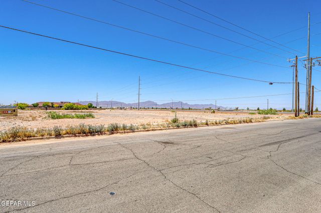 10450 Montana Avenue, El Paso, TX 79925