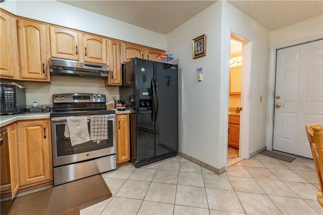 2442 Lisa Lane, Allentown City, PA 18104
