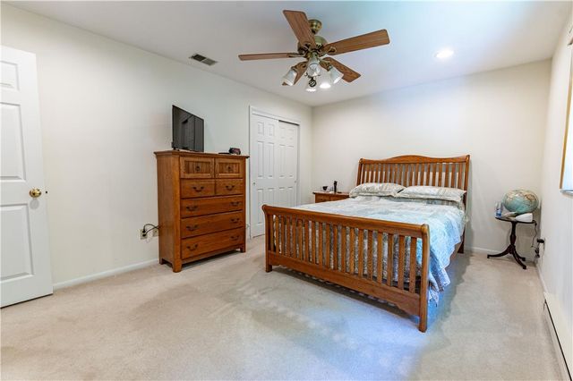 2442 Lisa Lane, Allentown City, PA 18104