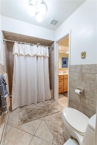2442 Lisa Lane, Allentown City, PA 18104