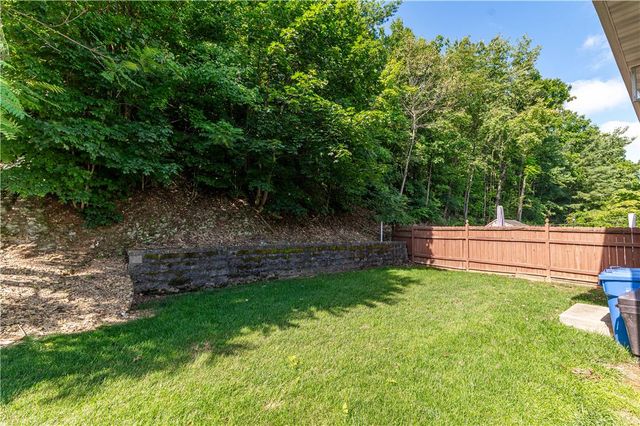 2442 Lisa Lane, Allentown City, PA 18104