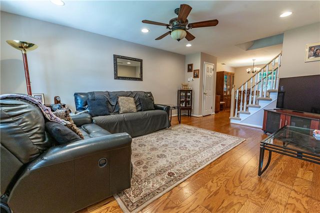 2442 Lisa Lane, Allentown City, PA 18104