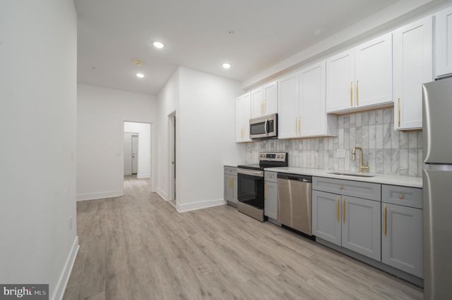 2207 N NATRONA ST, Philadelphia, PA 19132