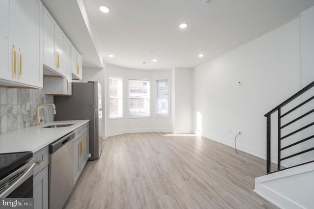 2207 N NATRONA ST, Philadelphia, PA 19132