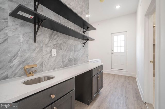 2207 N NATRONA ST, Philadelphia, PA 19132
