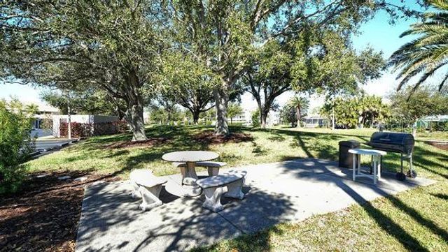 9601 CASTLE POINT DRIVE 815, Sarasota, FL 34238