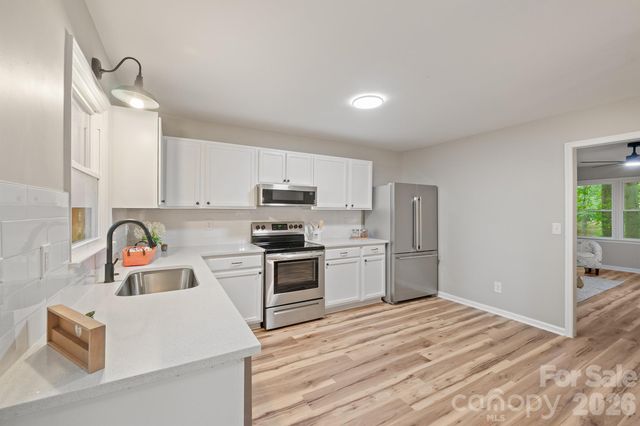 727 Boulder Place, Statesville, NC 28625
