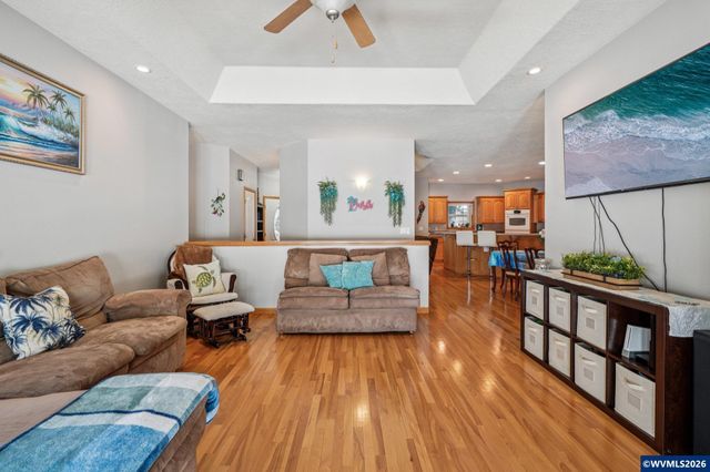 724 Lost Ln N, Keizer, OR 97303