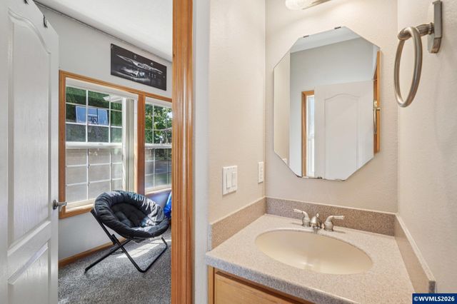 724 Lost Ln N, Keizer, OR 97303