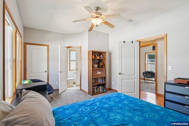 724 Lost Ln N, Keizer, OR 97303