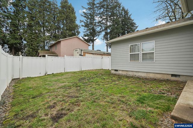 724 Lost Ln N, Keizer, OR 97303