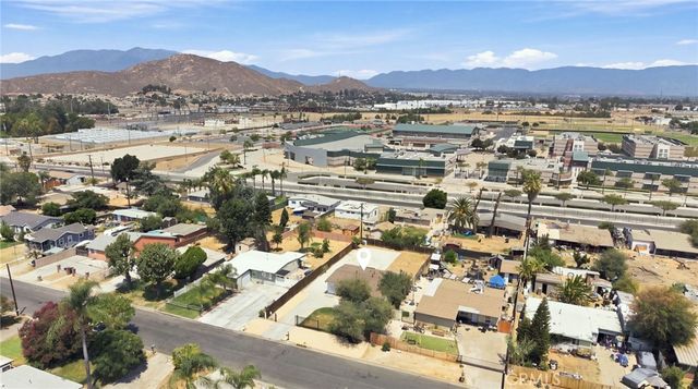 777 Arliss, Riverside, CA 92507