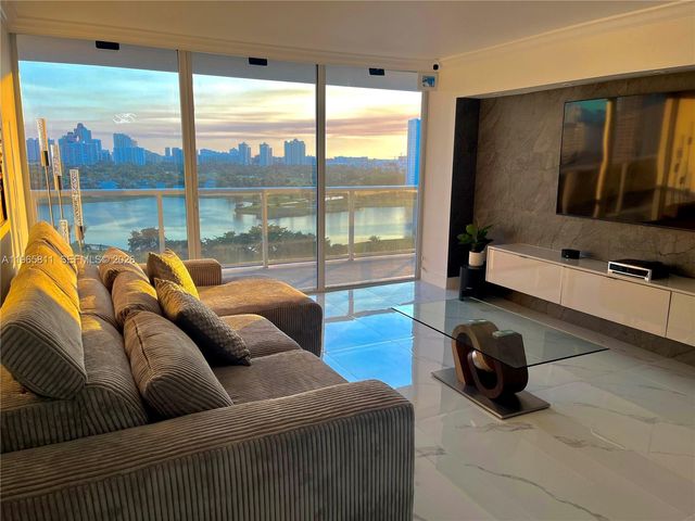 3701 N Country Club Dr 1505, Aventura, FL 33180