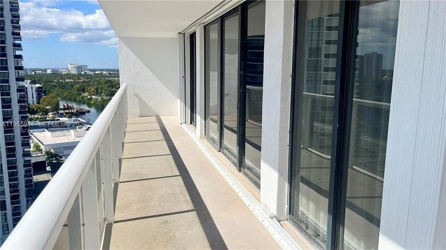 3701 N Country Club Dr 1505, Aventura, FL 33180