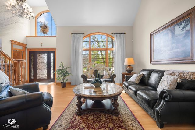 5915 Rosinweed Lane, Naperville, IL 60564