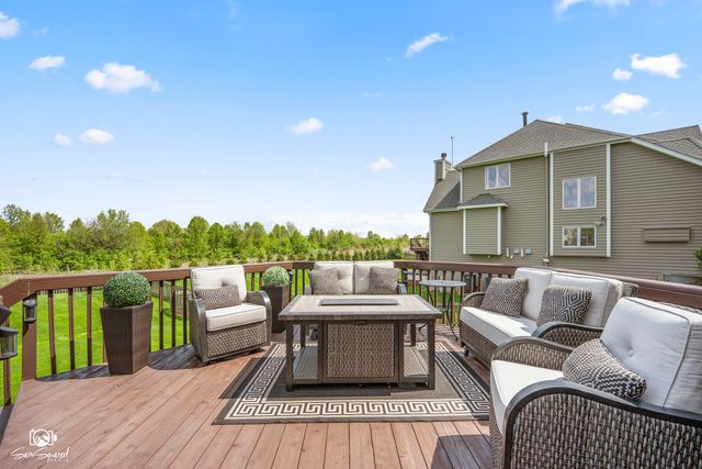 5915 Rosinweed Lane, Naperville, IL 60564