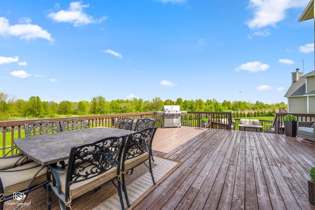 5915 Rosinweed Lane, Naperville, IL 60564