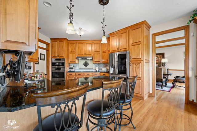 5915 Rosinweed Lane, Naperville, IL 60564
