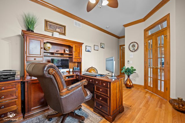 5915 Rosinweed Lane, Naperville, IL 60564