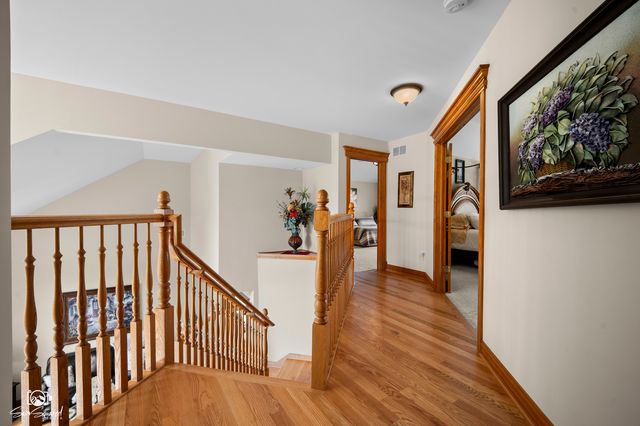 5915 Rosinweed Lane, Naperville, IL 60564