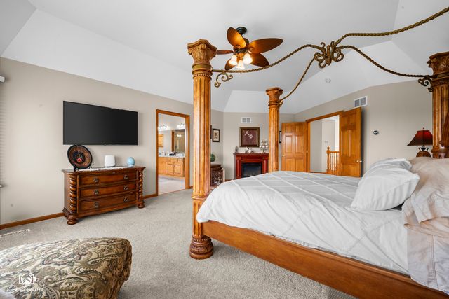 5915 Rosinweed Lane, Naperville, IL 60564