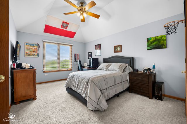 5915 Rosinweed Lane, Naperville, IL 60564
