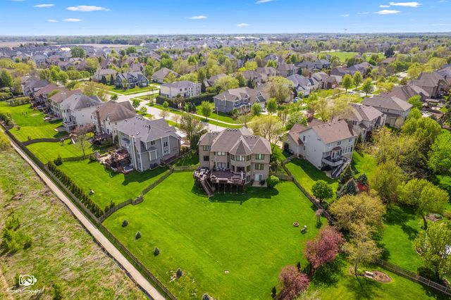 5915 Rosinweed Lane, Naperville, IL 60564
