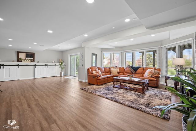5915 Rosinweed Lane, Naperville, IL 60564
