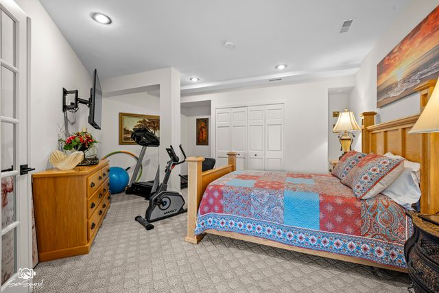 5915 Rosinweed Lane, Naperville, IL 60564