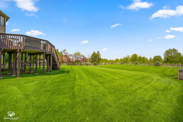 5915 Rosinweed Lane, Naperville, IL 60564