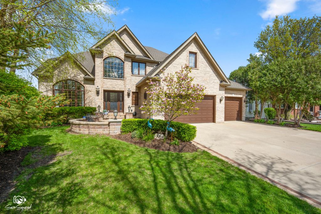 5915 Rosinweed Lane, Naperville, IL 60564